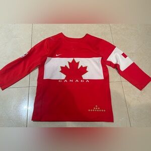 Nike CANADA Winter Olympics Whistler Hockey Jersey Red White Size Youth S/M